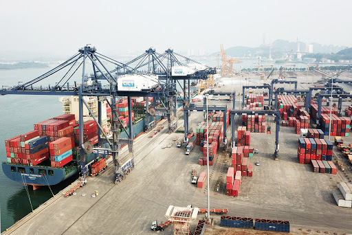 Đẩy mạnh phát triển kinh tế cảng biển - Báo Quảng Ninh điện tử