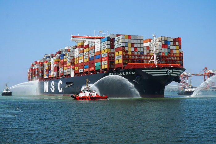 MSC Gulsun opuścił malezyjski port z rekordową liczbą kontenerów (wideo)