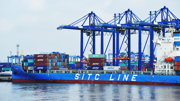 Tổng sản lượng hàng hóa thông qua cảng biển Việt Nam đạt gần 519 triệu tấn - Báo Nhân Dân